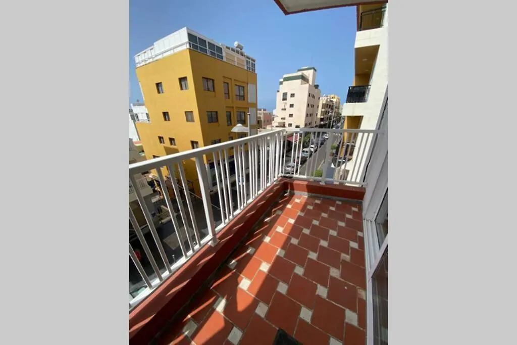 Los Cristianos, Centrico Piso A 100 Metros De La Playa Arona  Arona (Tenerife)